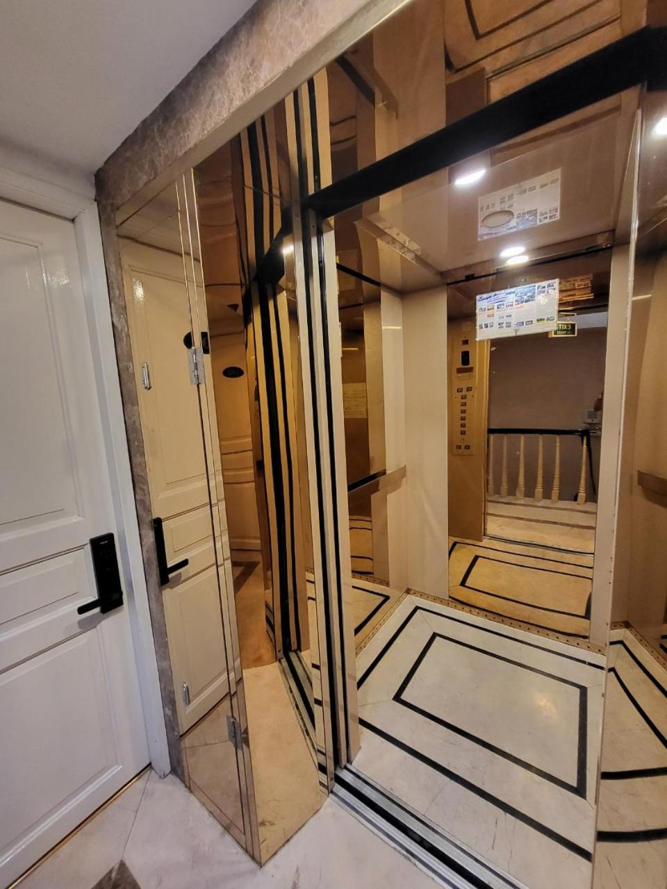 Saigon By Night Luxury 3* Bandar Ho Chi Minh