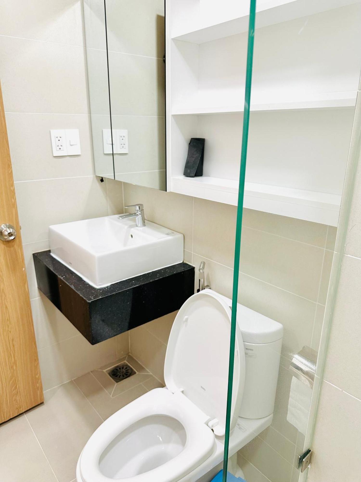 Quiet Perfect Located 1br With Desk 504 Apartment *