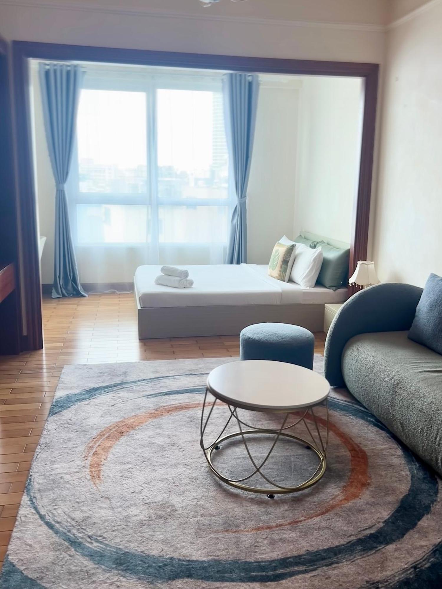 Apartment Diny - Rooftop Pool - The Manor 2