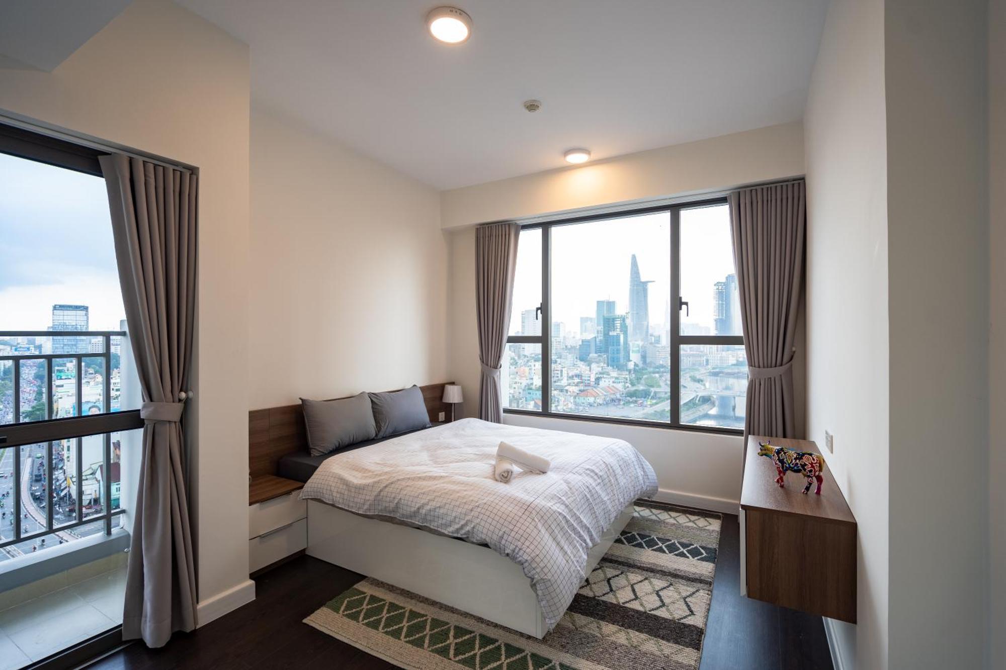 Business District Rivergate - Free Pickup & Pool Ho Chi Minh City