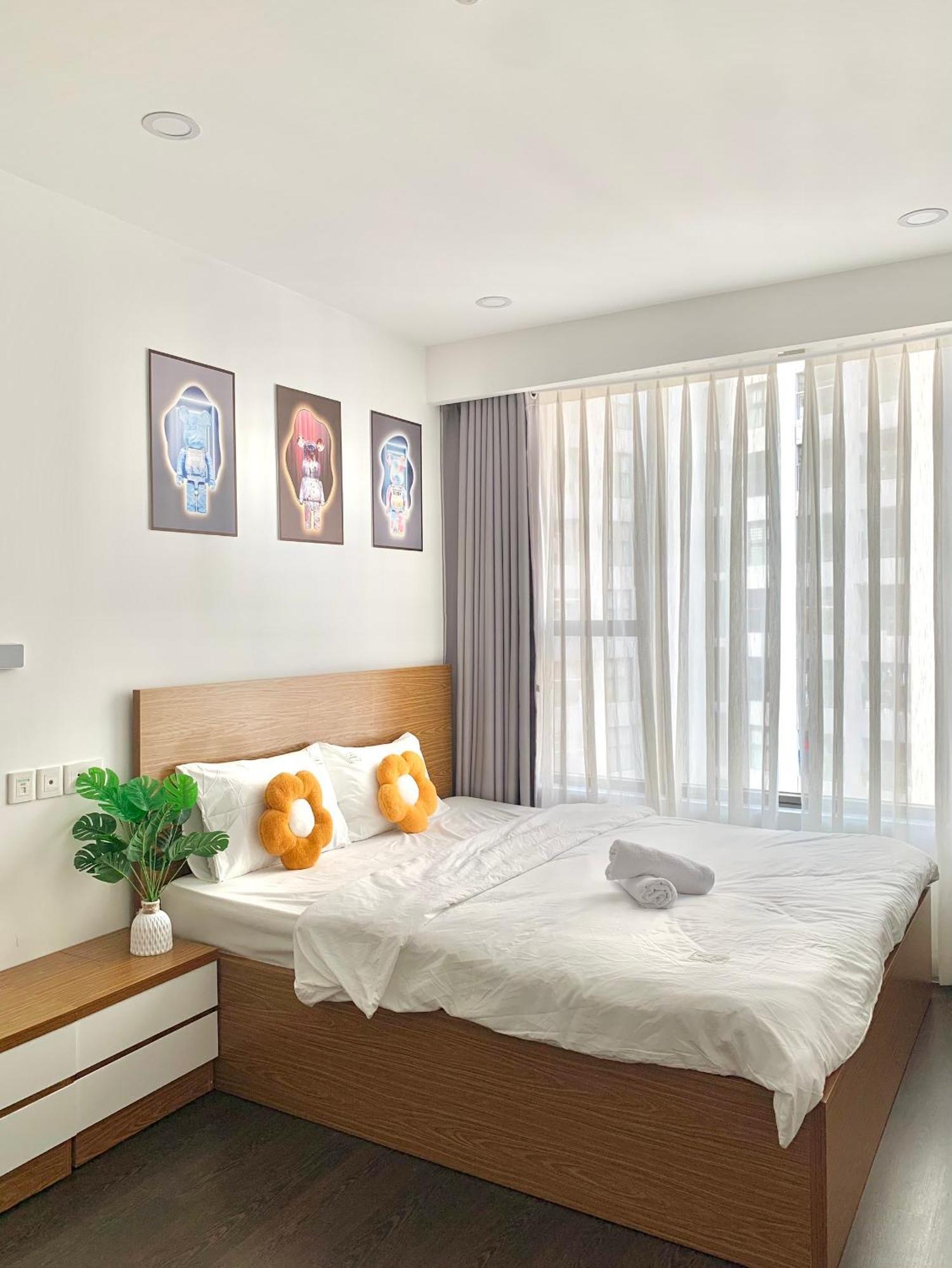 Golden Apartment- In Central-balcony-all New *