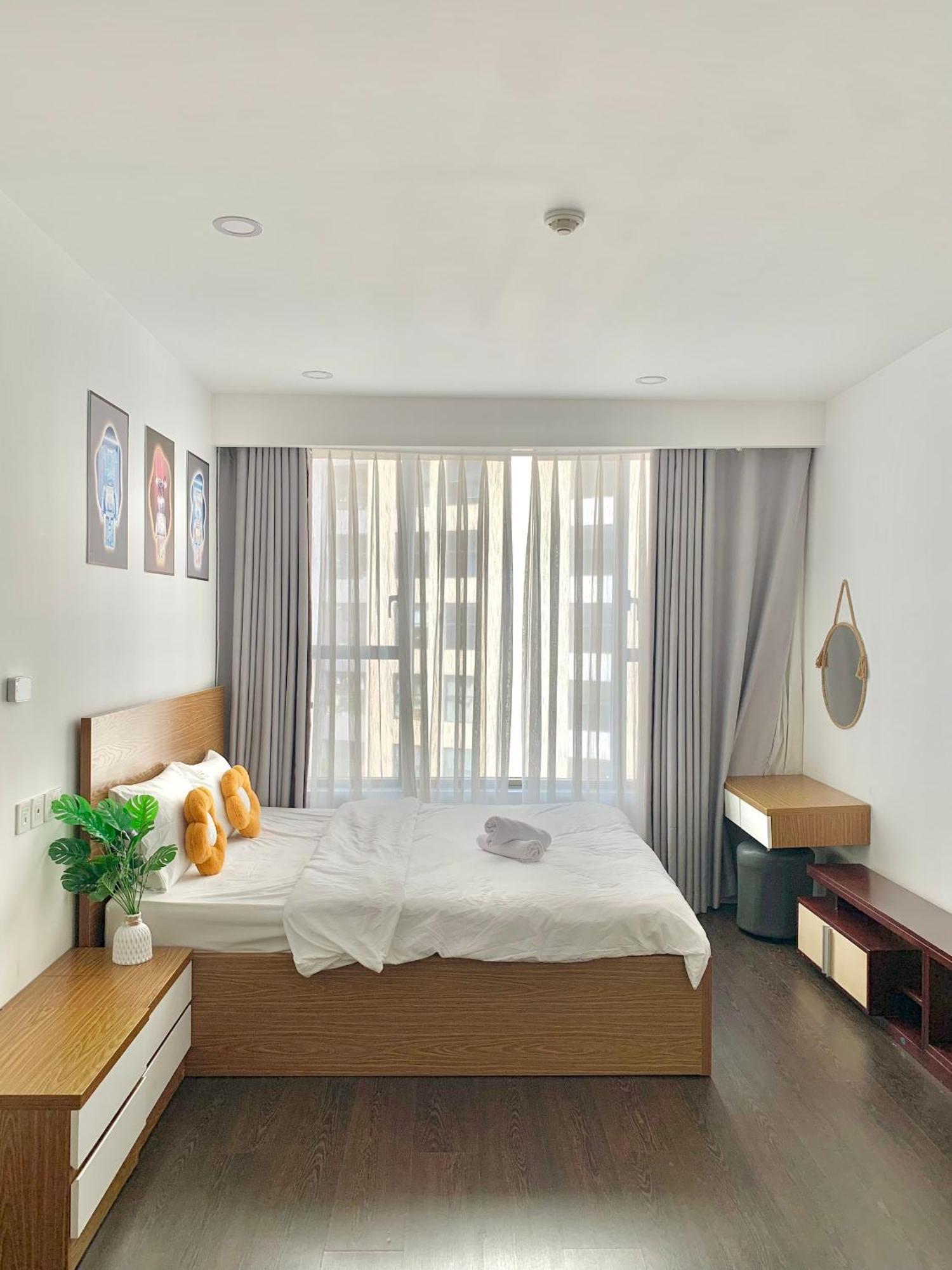 Golden Apartment- In Central-balcony-all New * Ho Chi Minh City