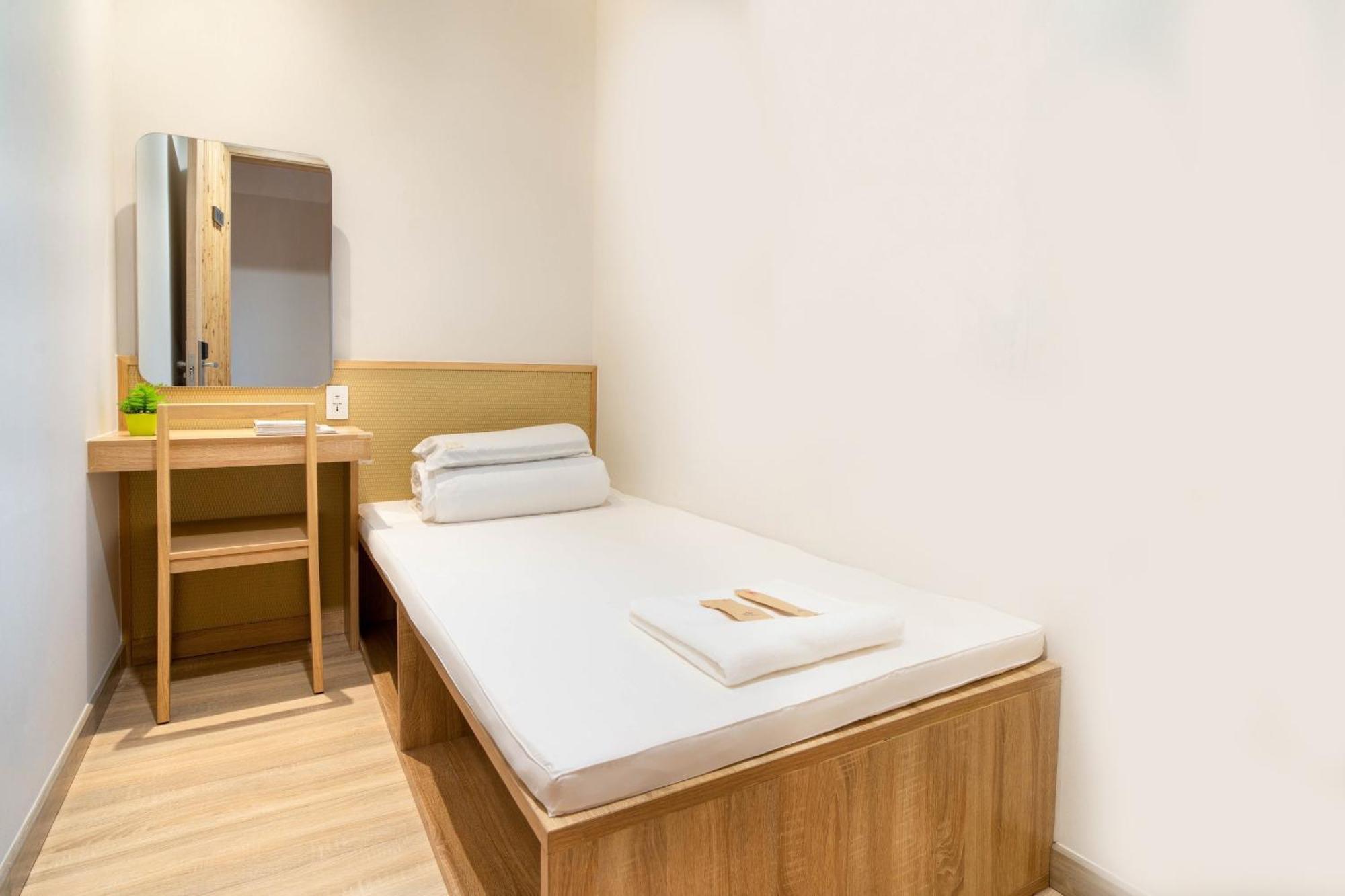 Capsule hotel Grandma Lu's Saigon Japan Town