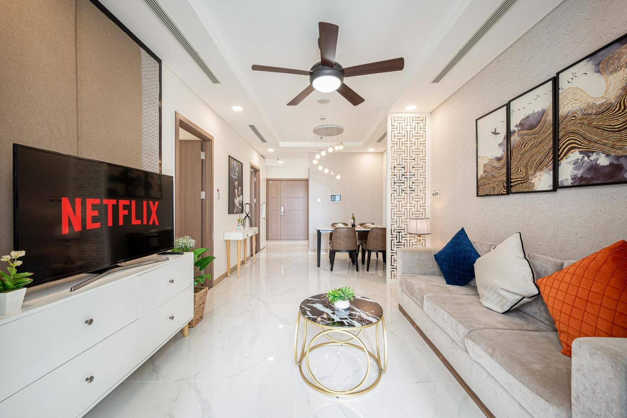Khách sạn Urban Heights Landmark 81 TP. Hồ Chí Minh