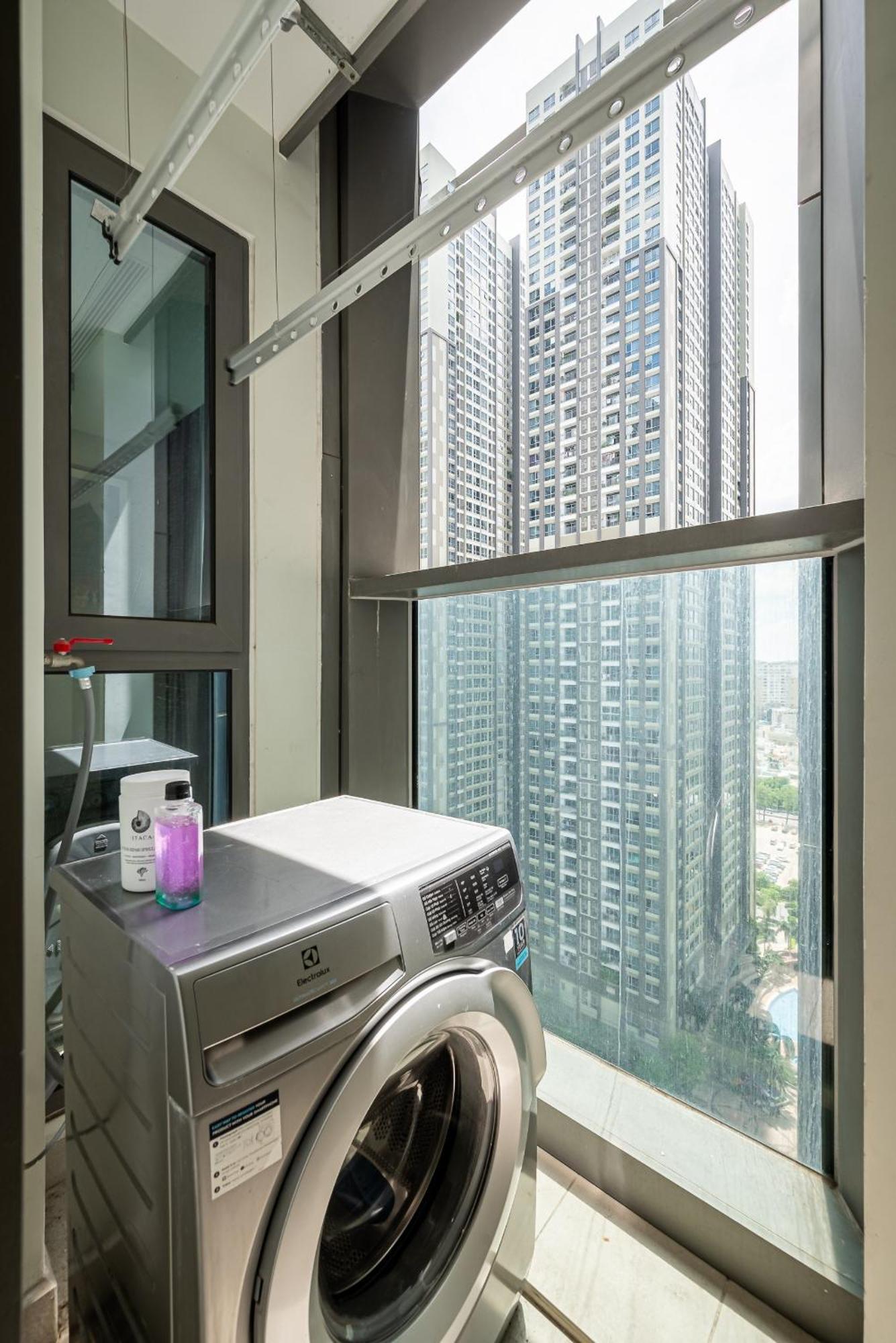Khách sạn Urban Heights Landmark 81
