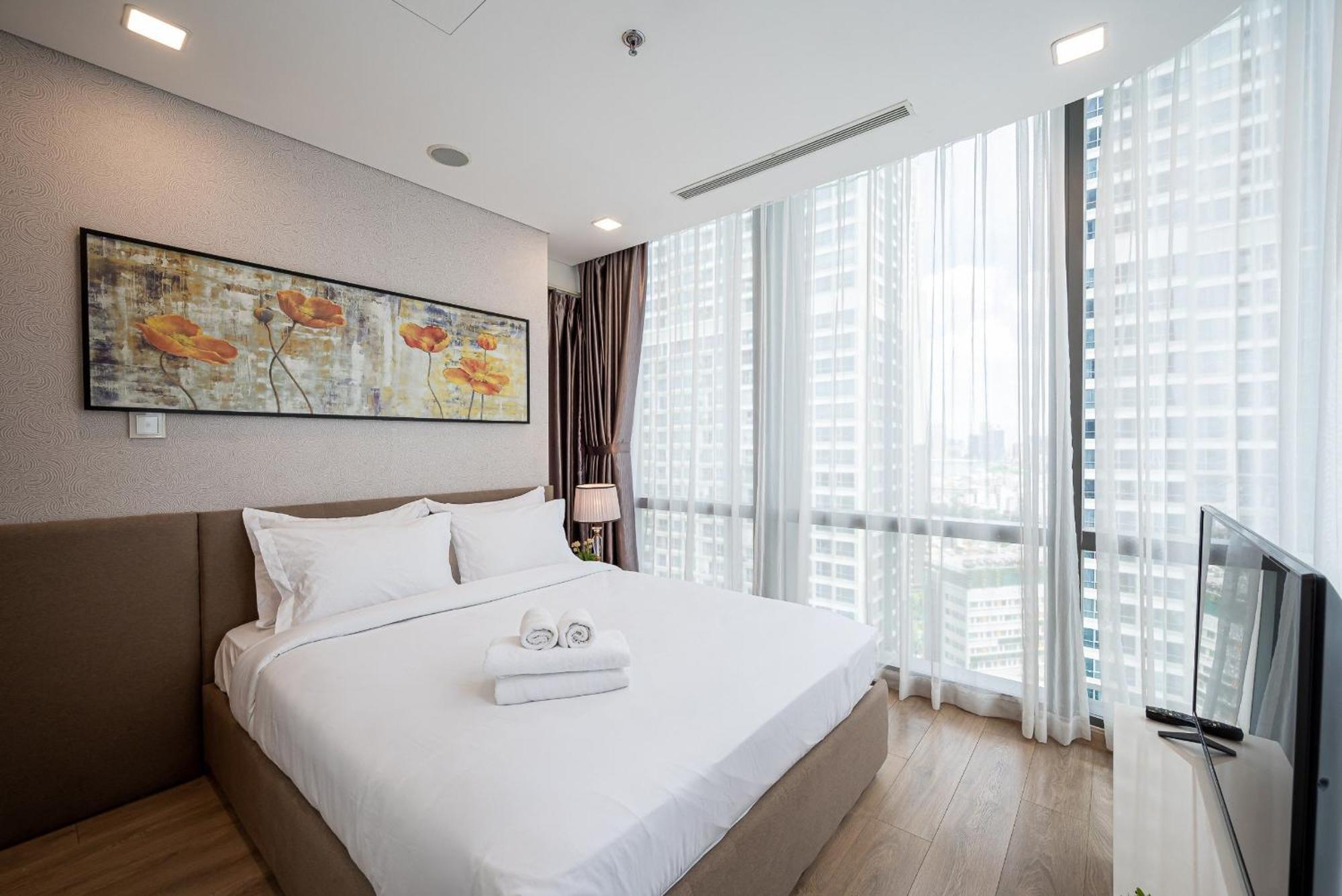 Khách sạn Urban Heights Landmark 81 4*
