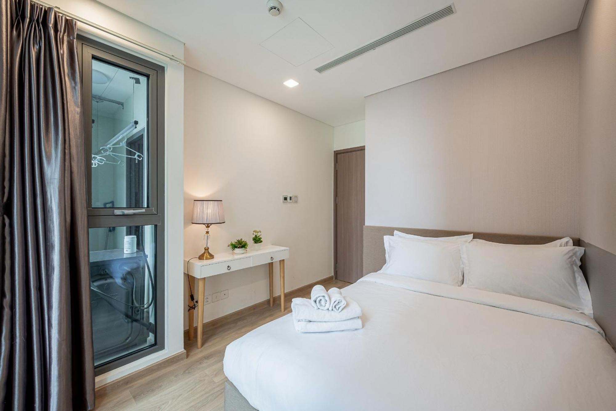 Khách sạn Urban Heights Landmark 81