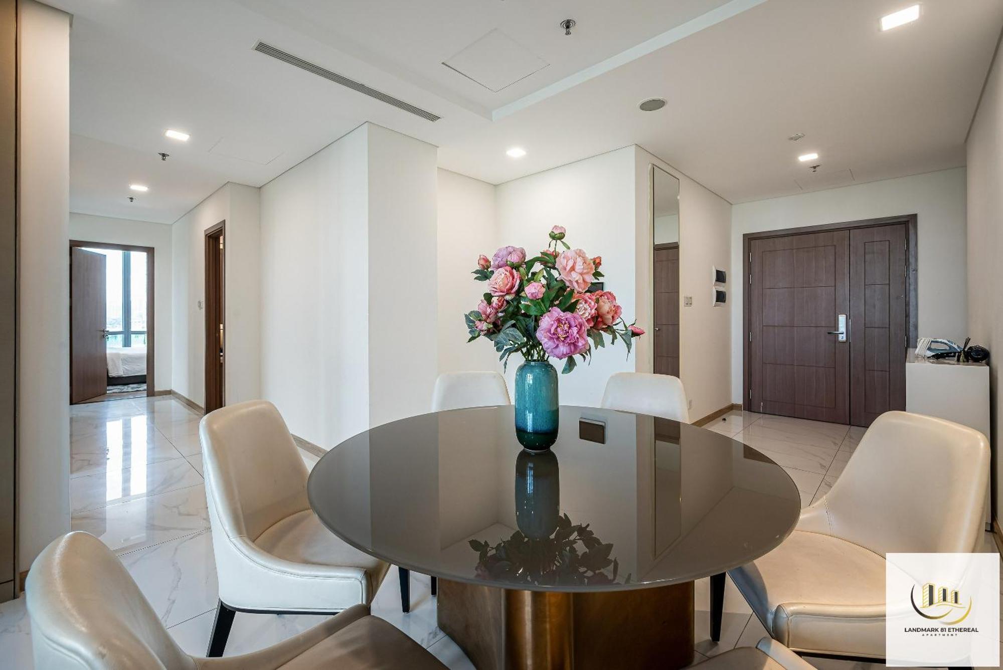 The Landmark 81 Ethereal Apartment *