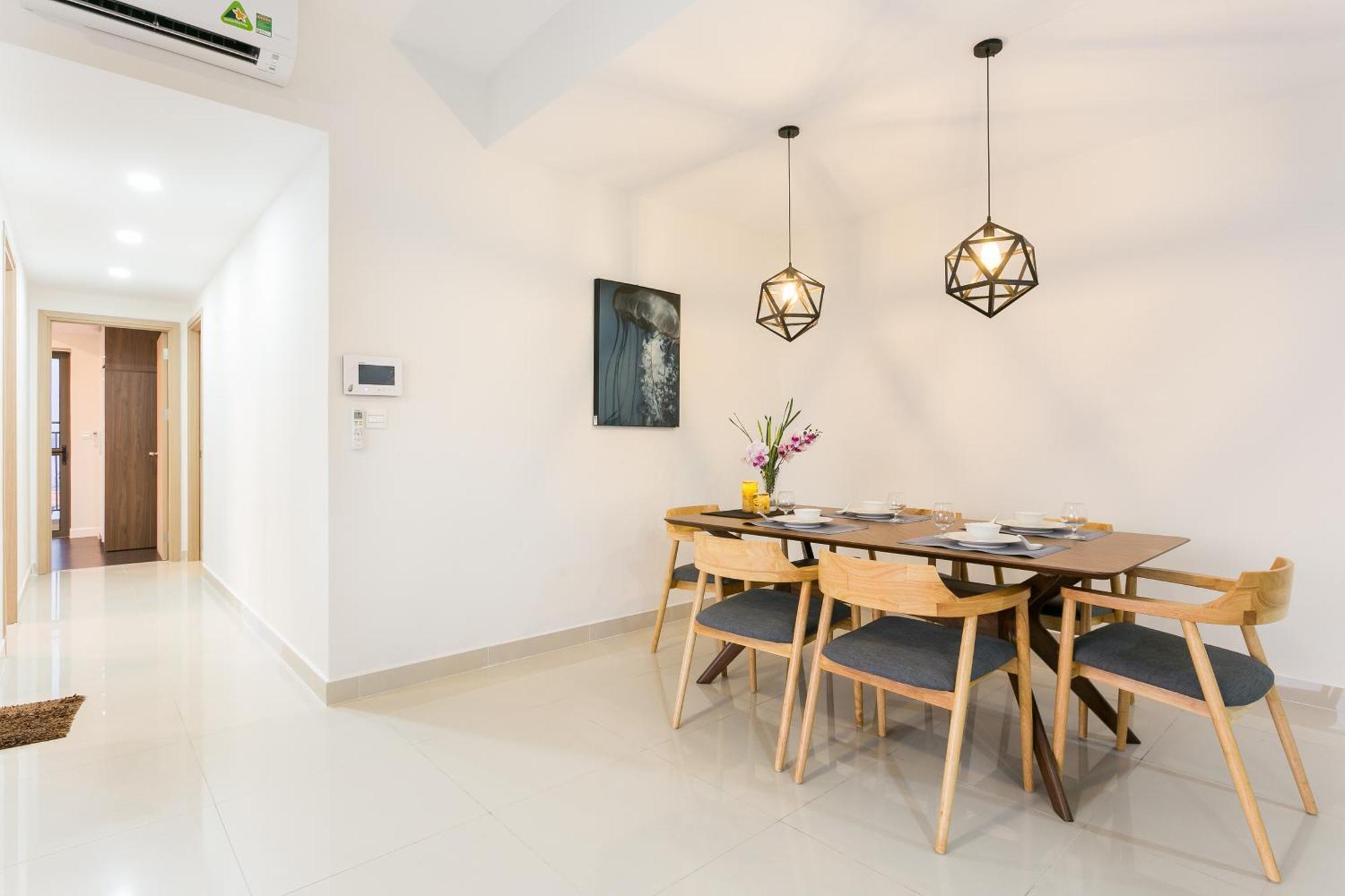 Business District Rivergate - Free Pickup & Pool * Ho Chi Minh City