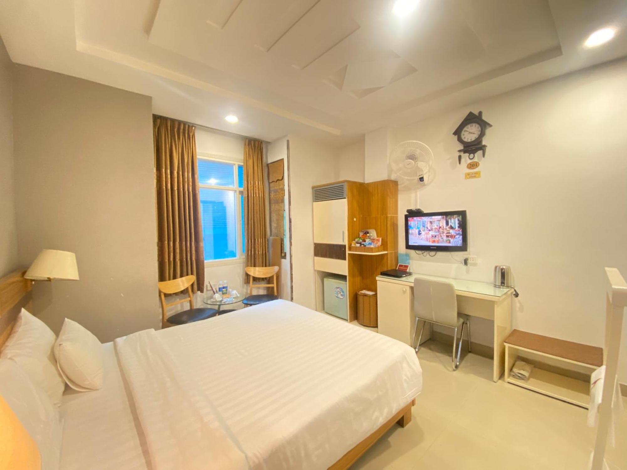 Hotel A25 - 13 Bui Thi Xuan 2*