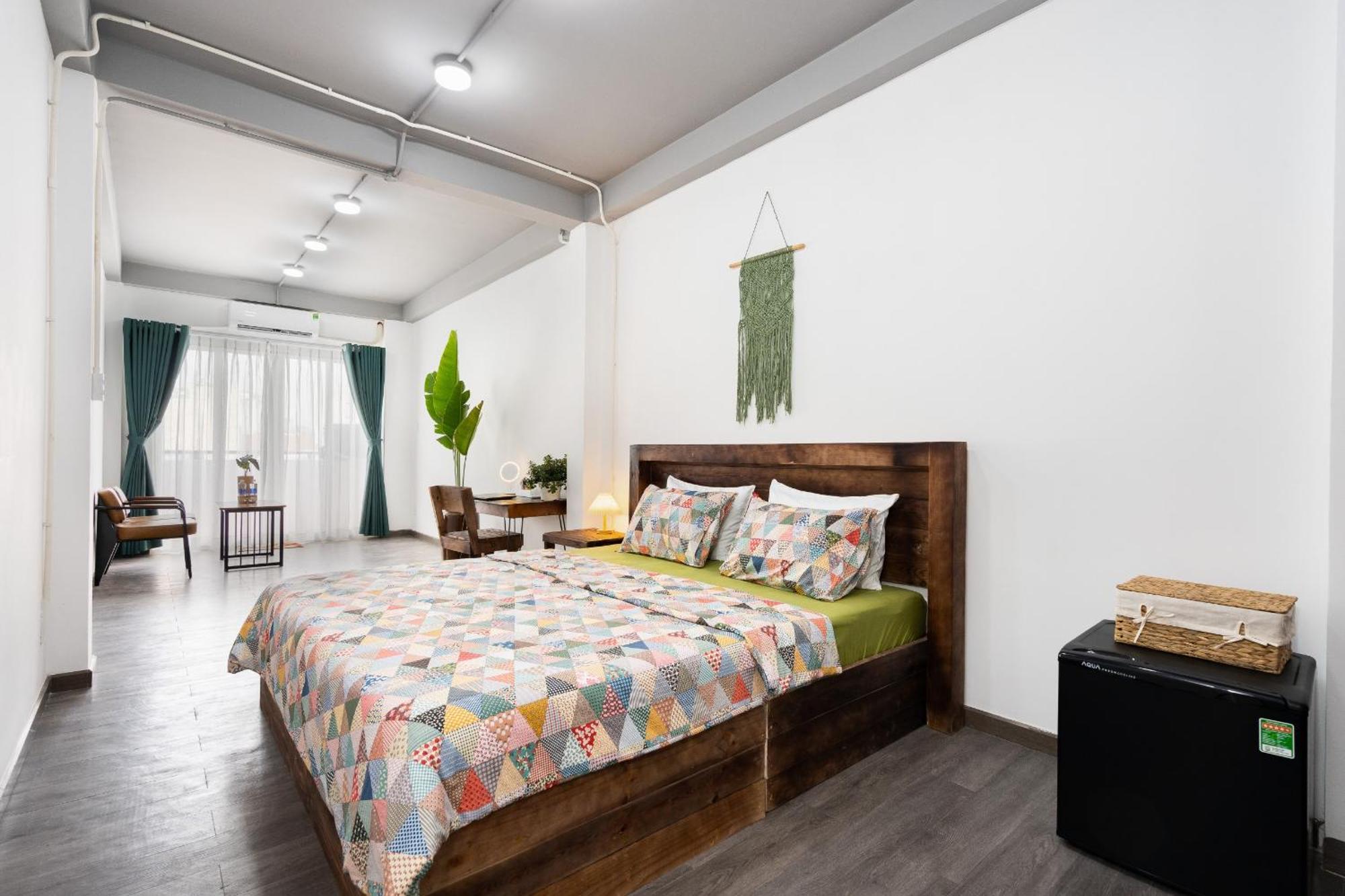 Maple Homestay - Near Bui Vien Ho Chi Minh City