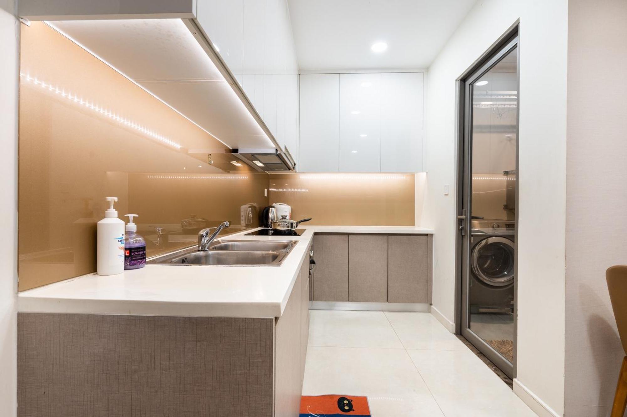 Saigon Times Travel - Masteri Millennium Apartment