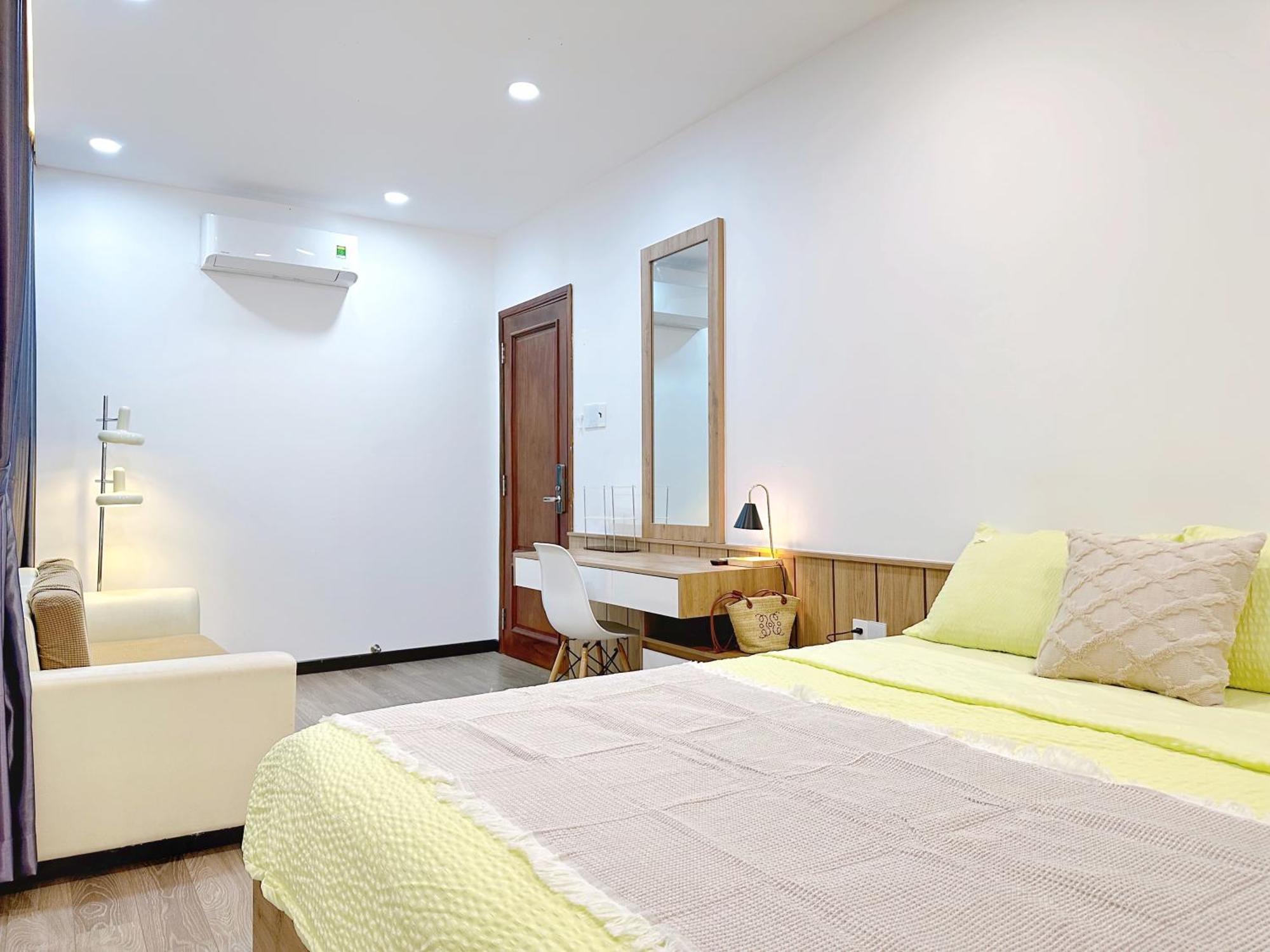 Riverside House Near Airport. Co Phong Khach Rieng Apartment *