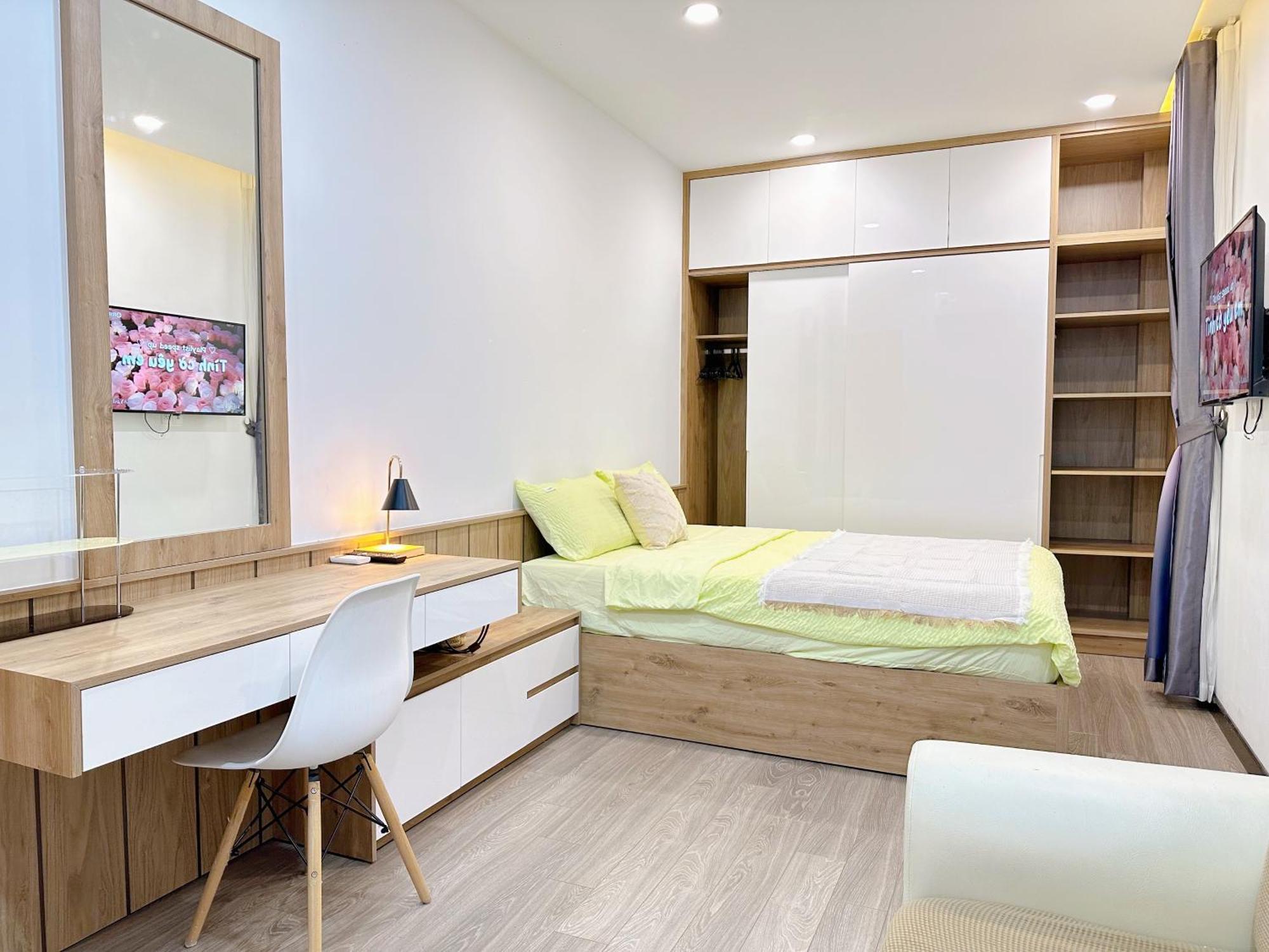 Riverside House Near Airport. Co Phong Khach Rieng * Ho Chi Minh City