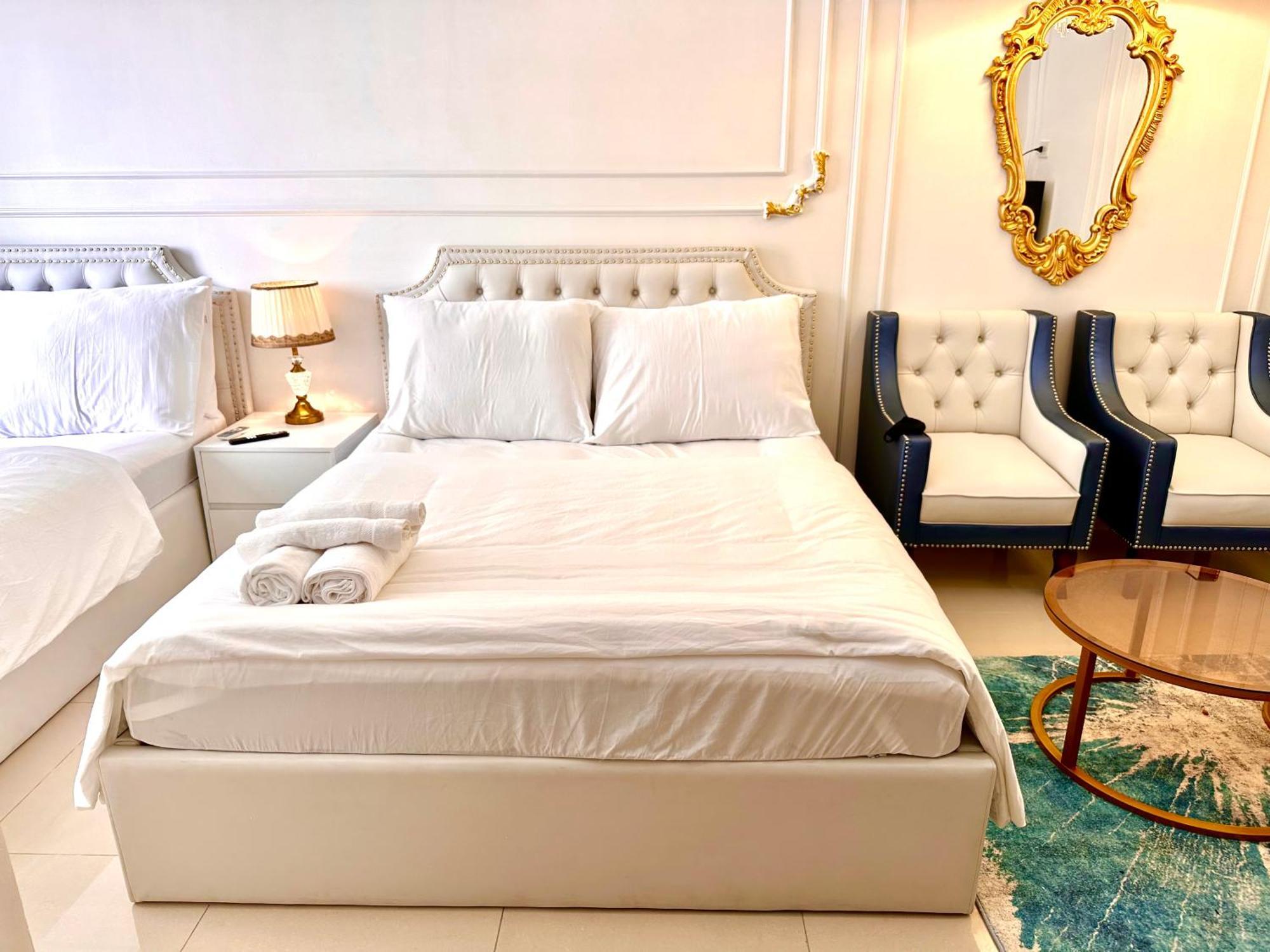 Center Luxury Feel X 4pax In District 1 Vietnam