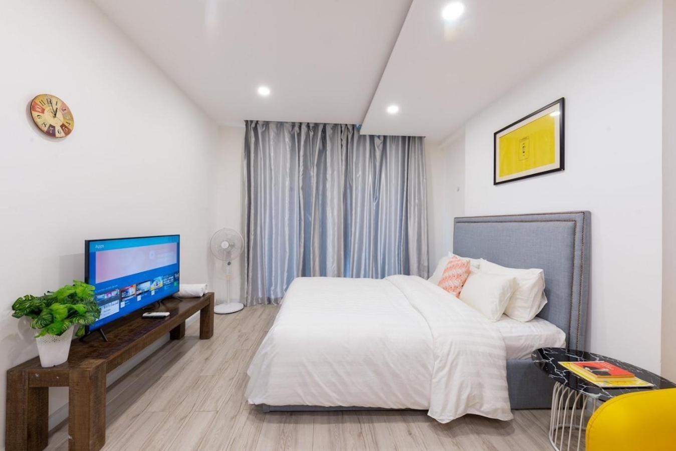 Apartment Emerald Millennium Free Pool Ho Chi Minh City