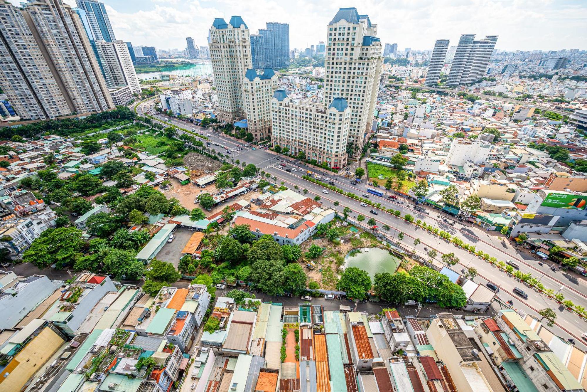Khách sạn hẻo lánh Vinhomes Condotel Luxury Art In 4*