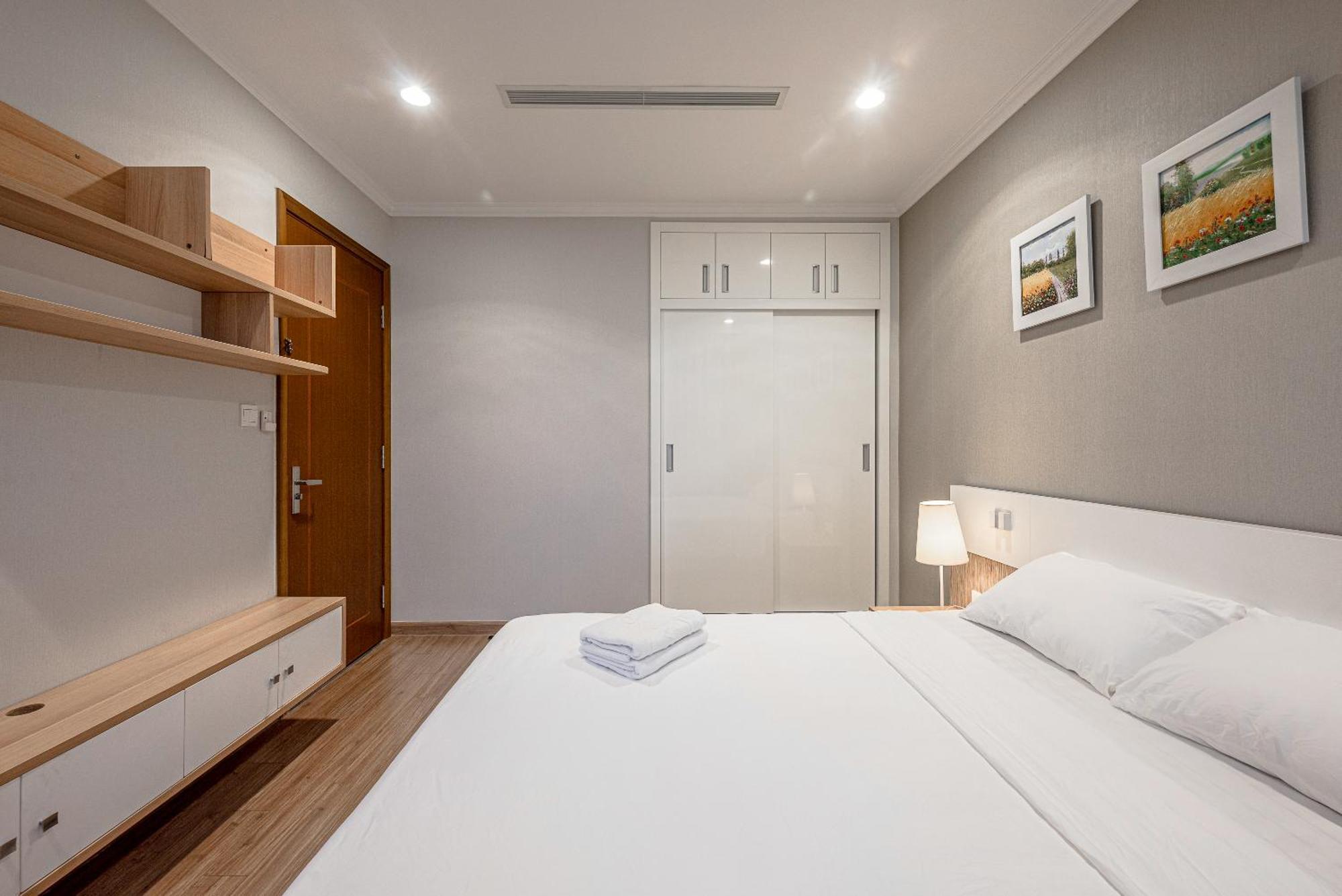 Khách sạn hẻo lánh Vinhomes Condotel Luxury Art In