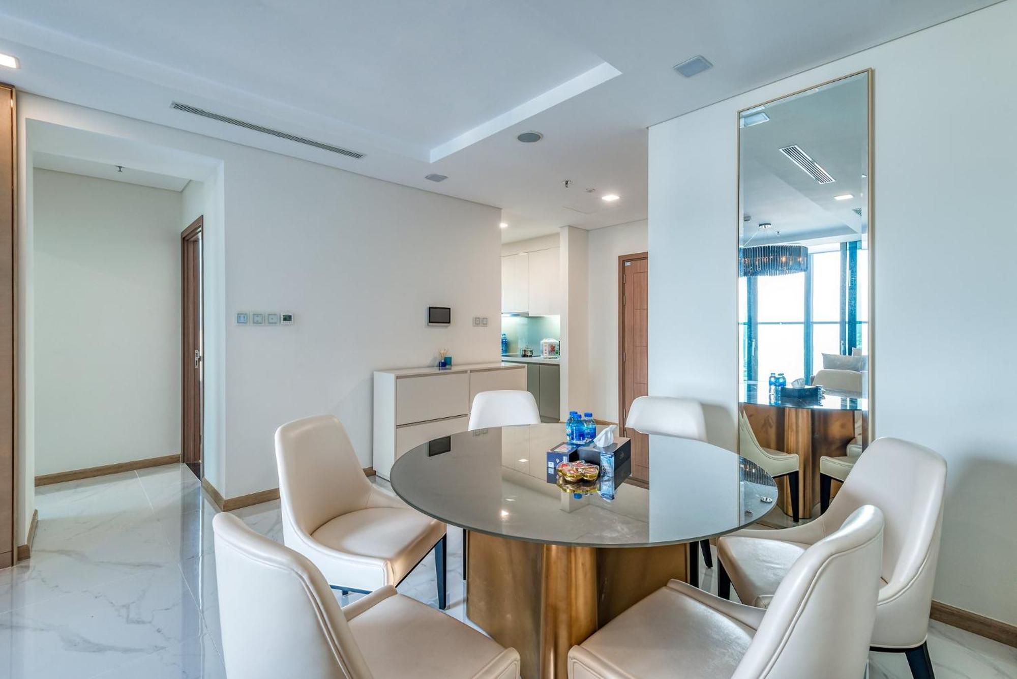 Urban Heights Landmark 81 Khách sạn 4*
