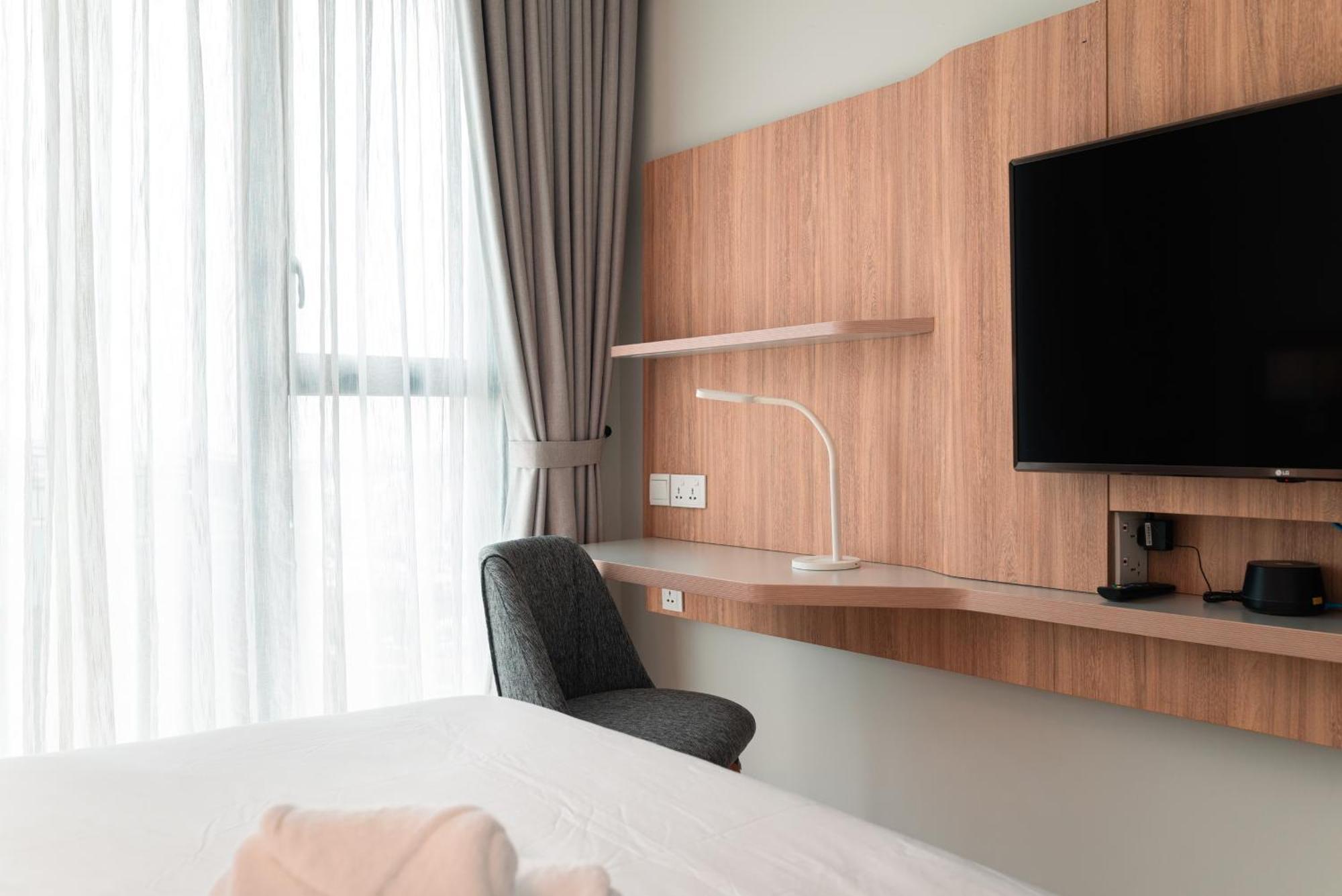 Apartment Luxury Zenity 2br In D1 Somerset's Quality