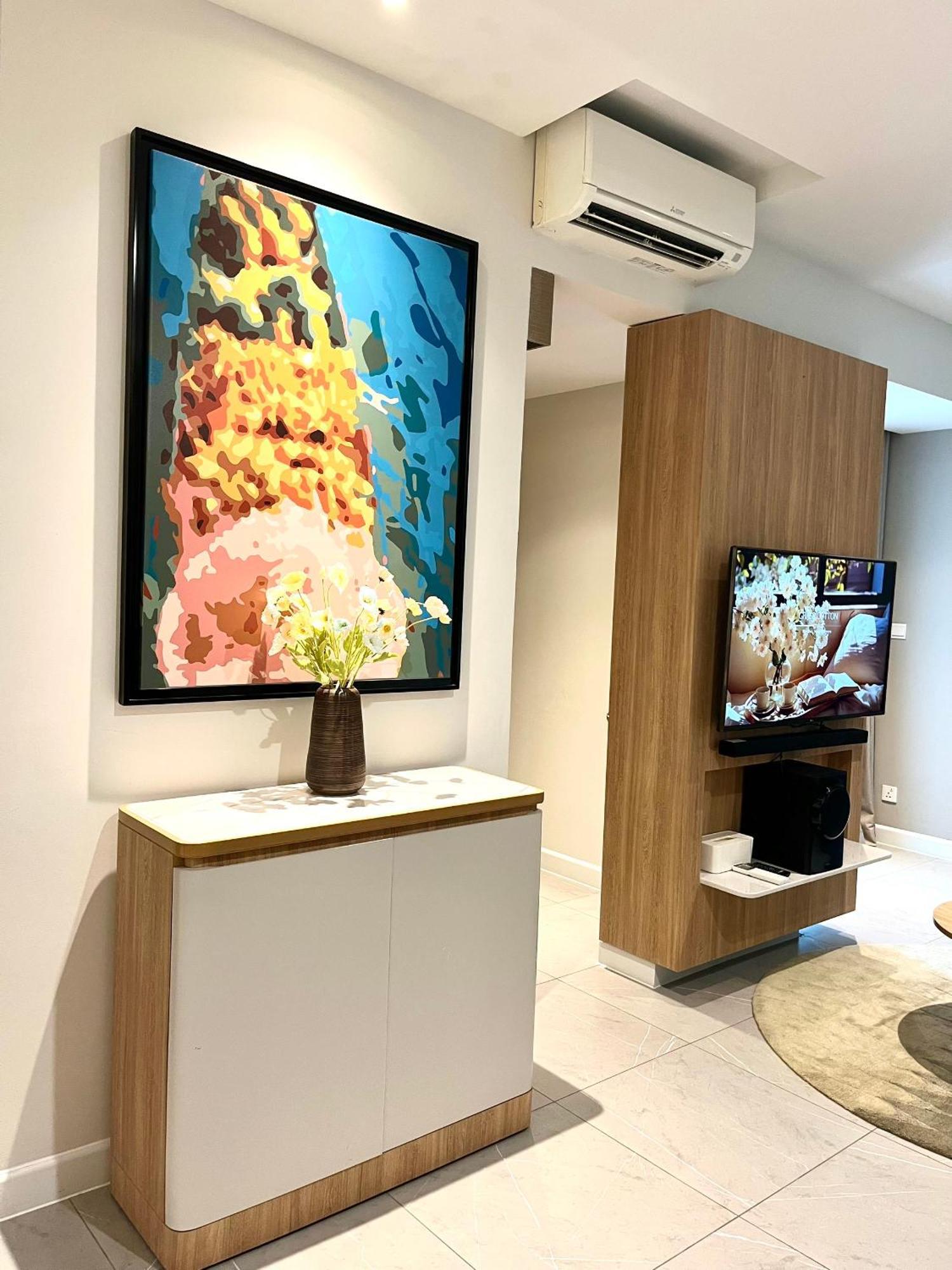 Luxury Zenity 2br In D1 Somerset's Quality Apartment