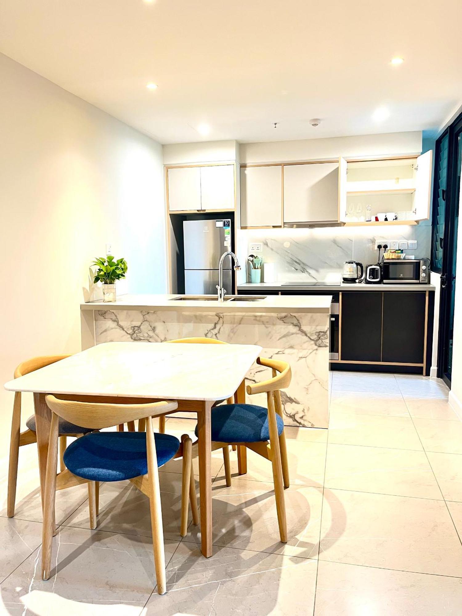 Luxury Zenity 2br In D1 Somerset's Quality Apartment