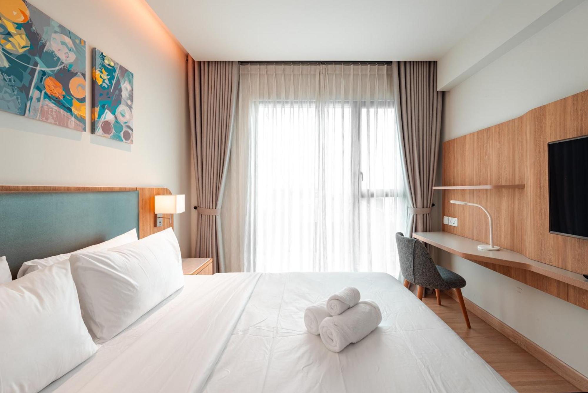 Apartment Luxury Zenity 2br In D1 Somerset's Quality