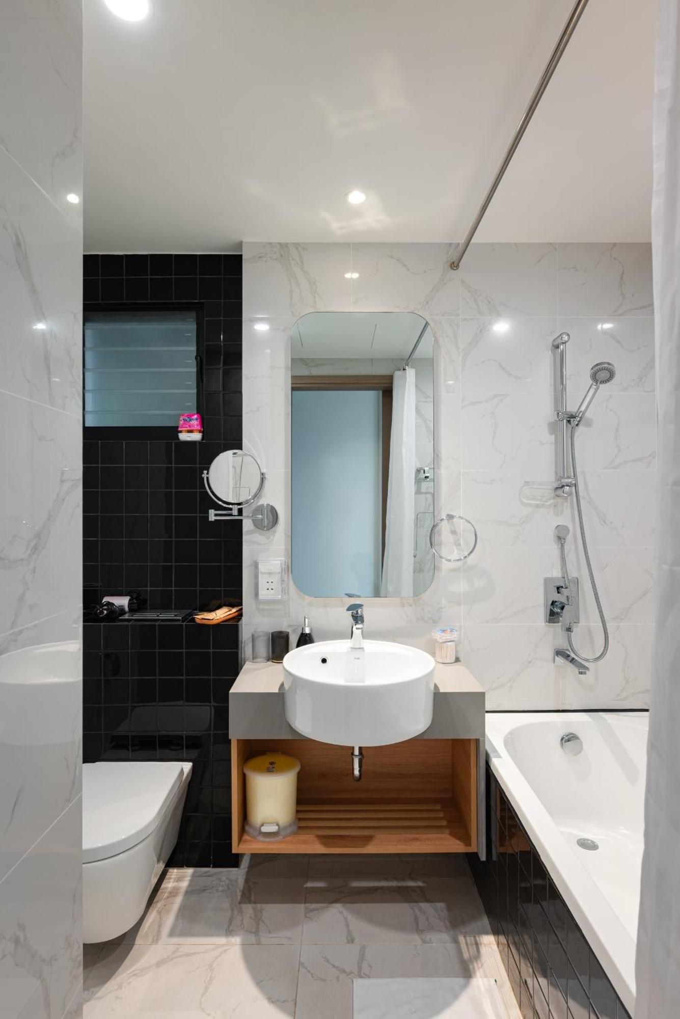 Apartment Luxury Zenity 2br In D1 Somerset's Quality