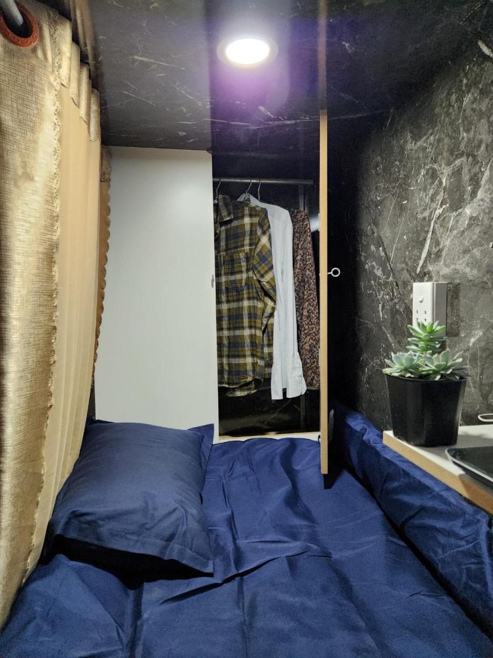 Capsule hotel D-dorm *