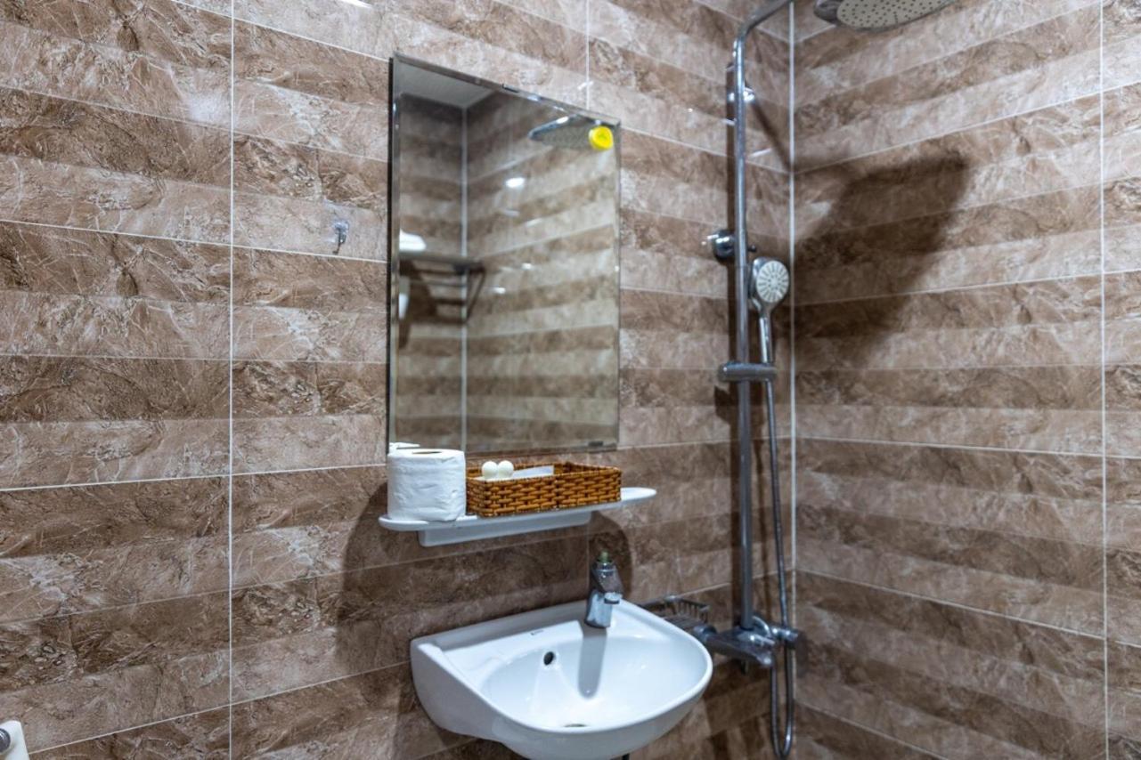 Rita Hotel- Airport Tan Son Nhat- Canh Benh Vien Tam Anh & Gan Quan Khu 7 Bandar Ho Chi Minh