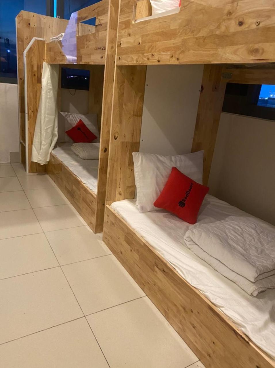 Rita Hotel- Airport Tan Son Nhat- Canh Benh Vien Tam Anh & Gan Quan Khu 7 3*