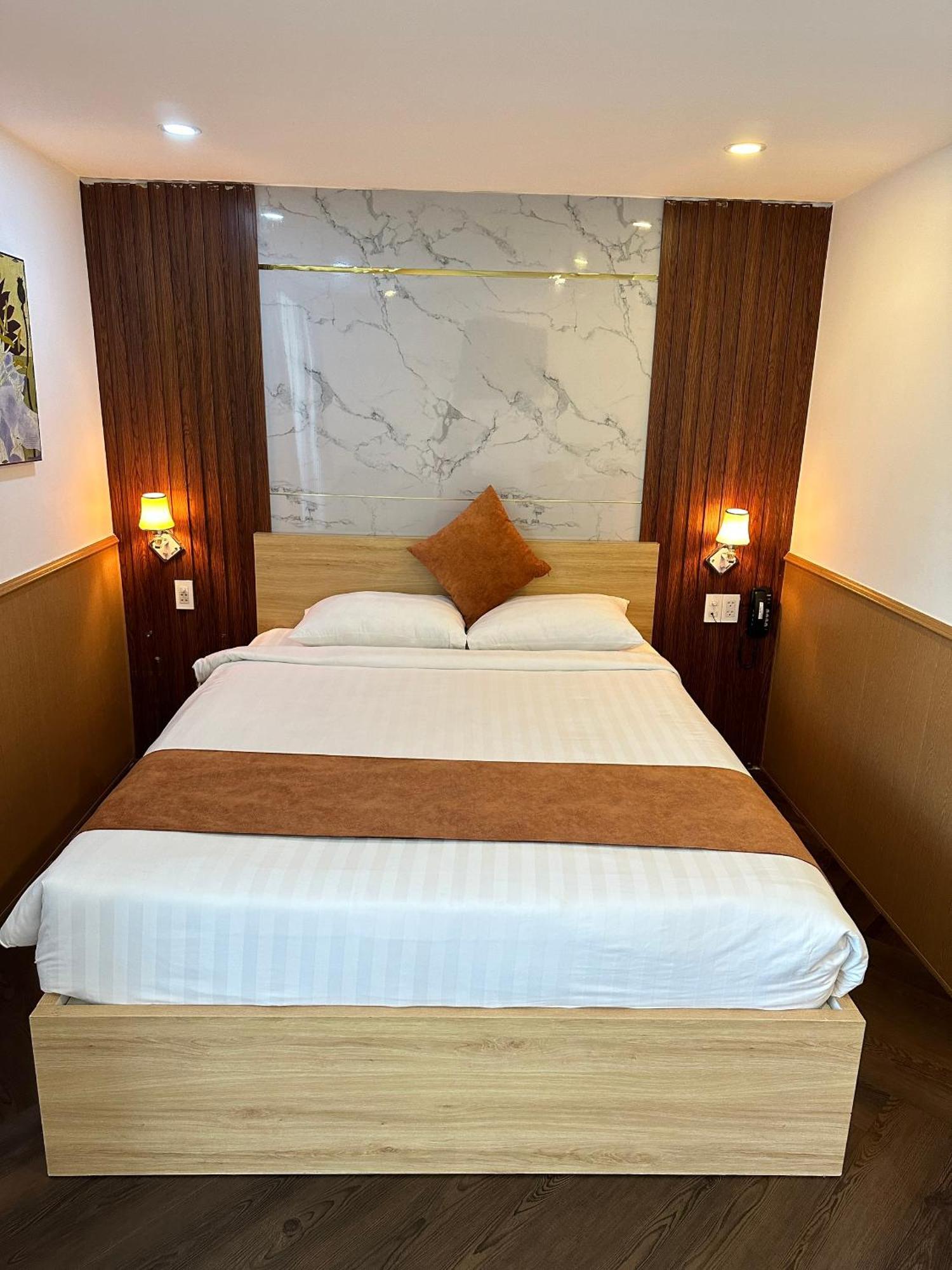 Paragon Pmh * Ho Chi Minh City