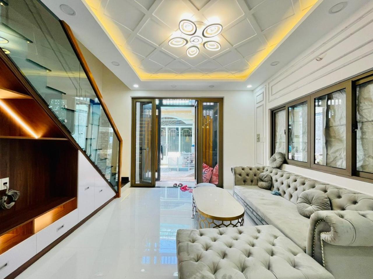 Urban Tranquility Go Vap 2br Ho Chi Minh City