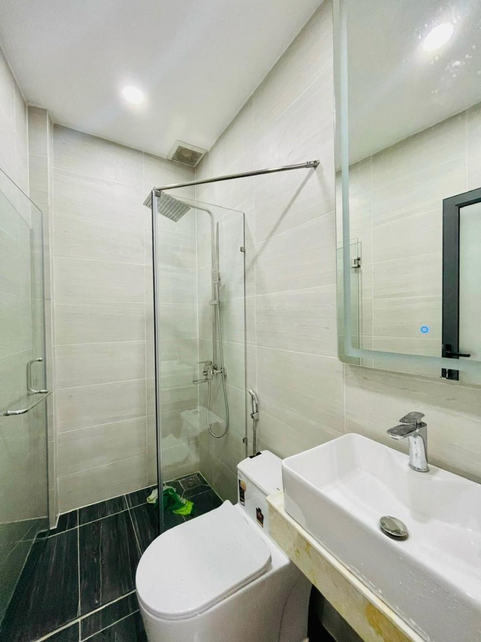Urban Tranquility Go Vap 2br Apartment Ho Chi Minh City