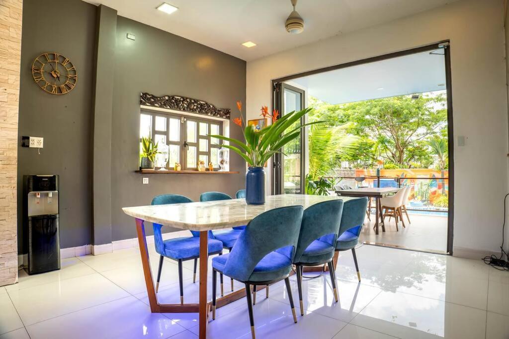 Maison Khu Vuon Nhiet Doi * Ho Chi Minh City