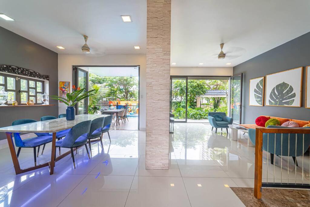 Villa Maison Khu Vuon Nhiet Doi *