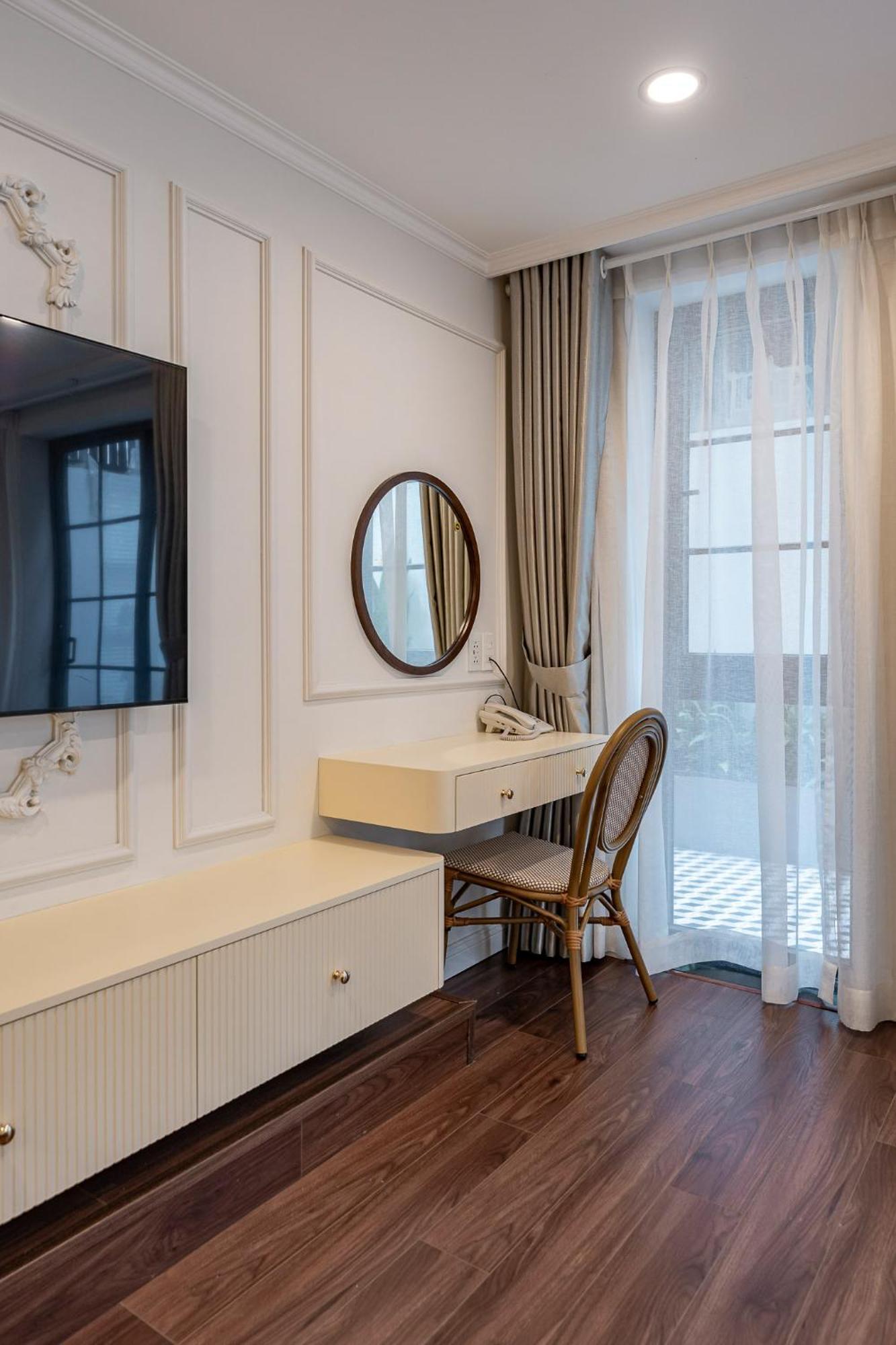 Aparthotel Golden Sun & Ho Chi Minh City
