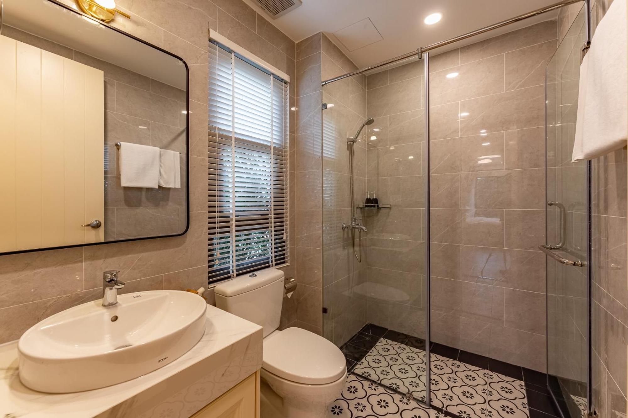 Aparthotel Golden Sun & Ho Chi Minh City
