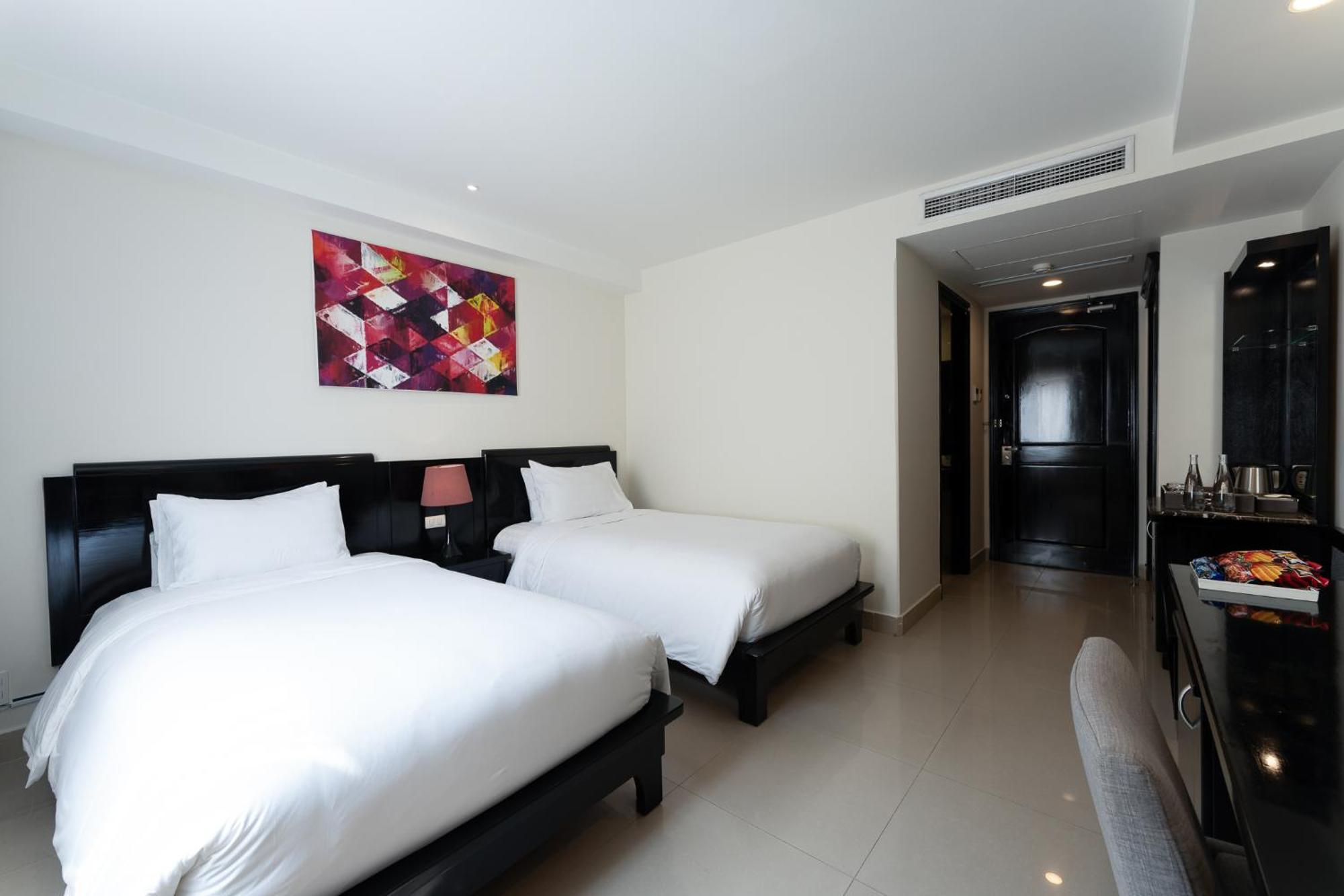 Cosmo Sai Gon Central Hotel 3*