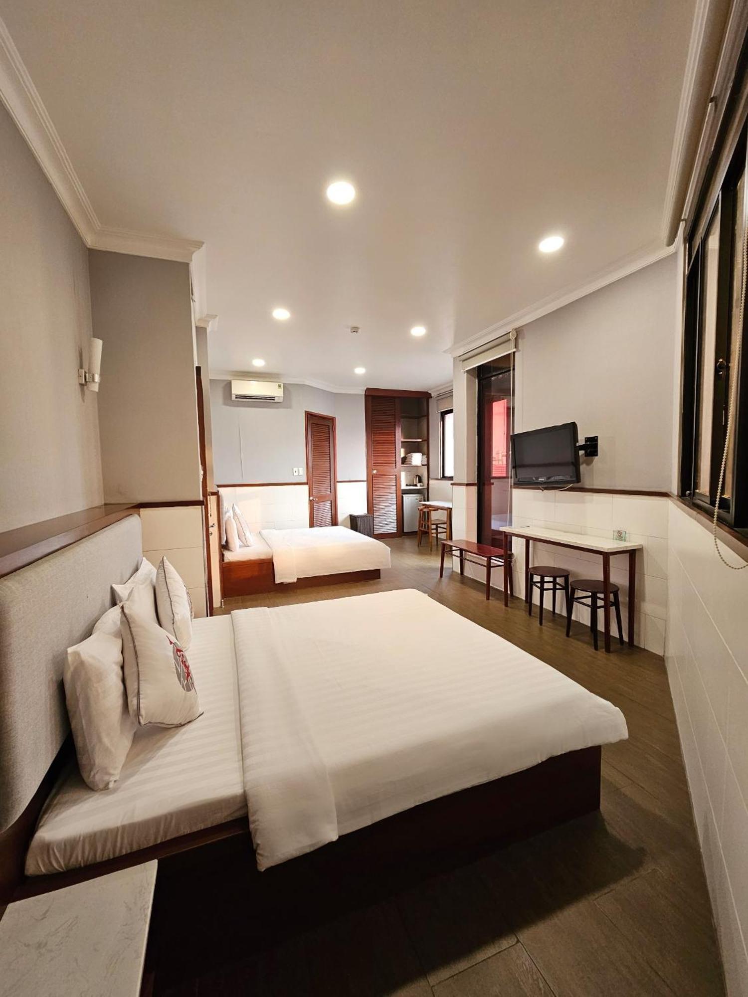 Hoa 2* Ho Chi Minh City