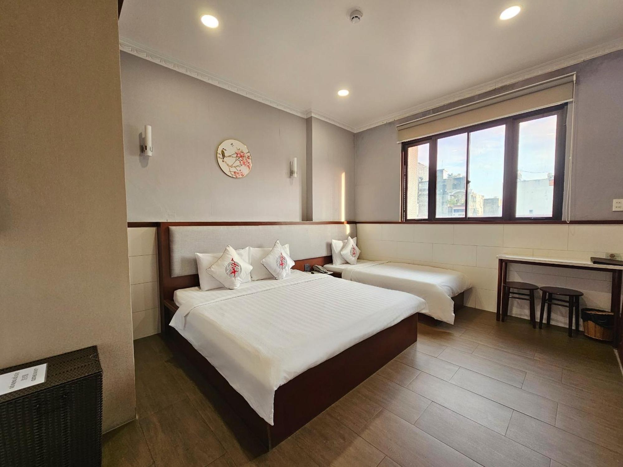 Hoa 2* Ho Chi Minh City