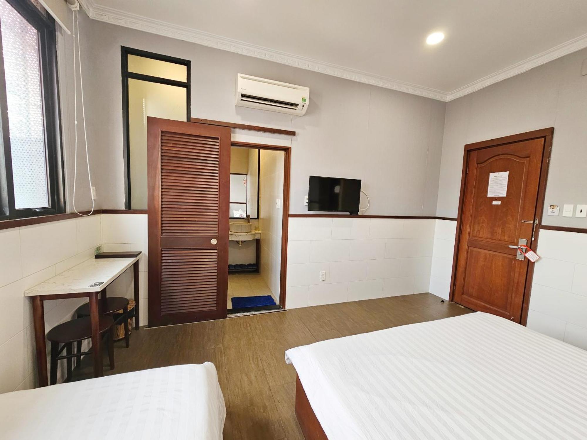 Hoa Hotel 2*