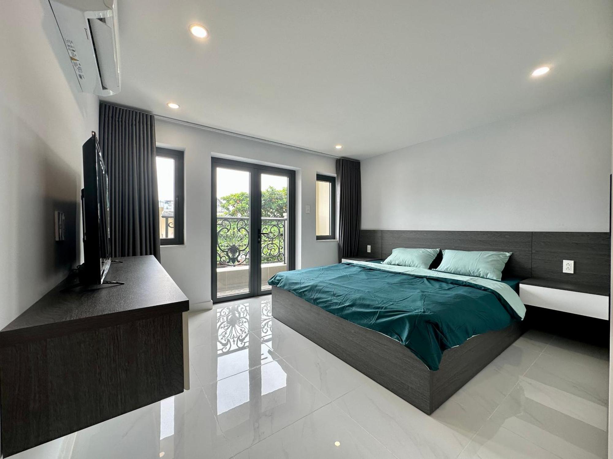 155 * Ho Chi Minh City
