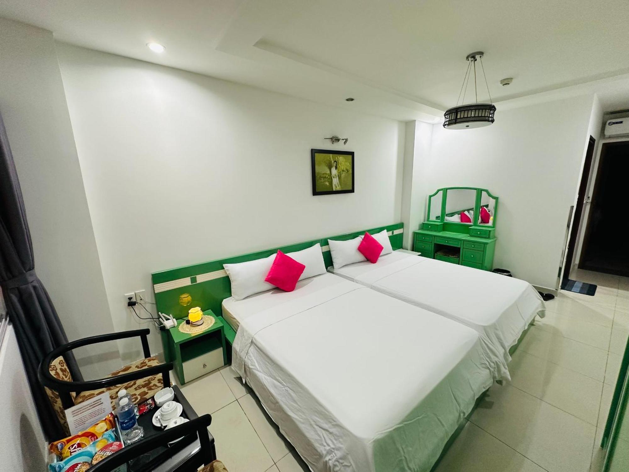 Hotel Redflower Ho Chi Minh City