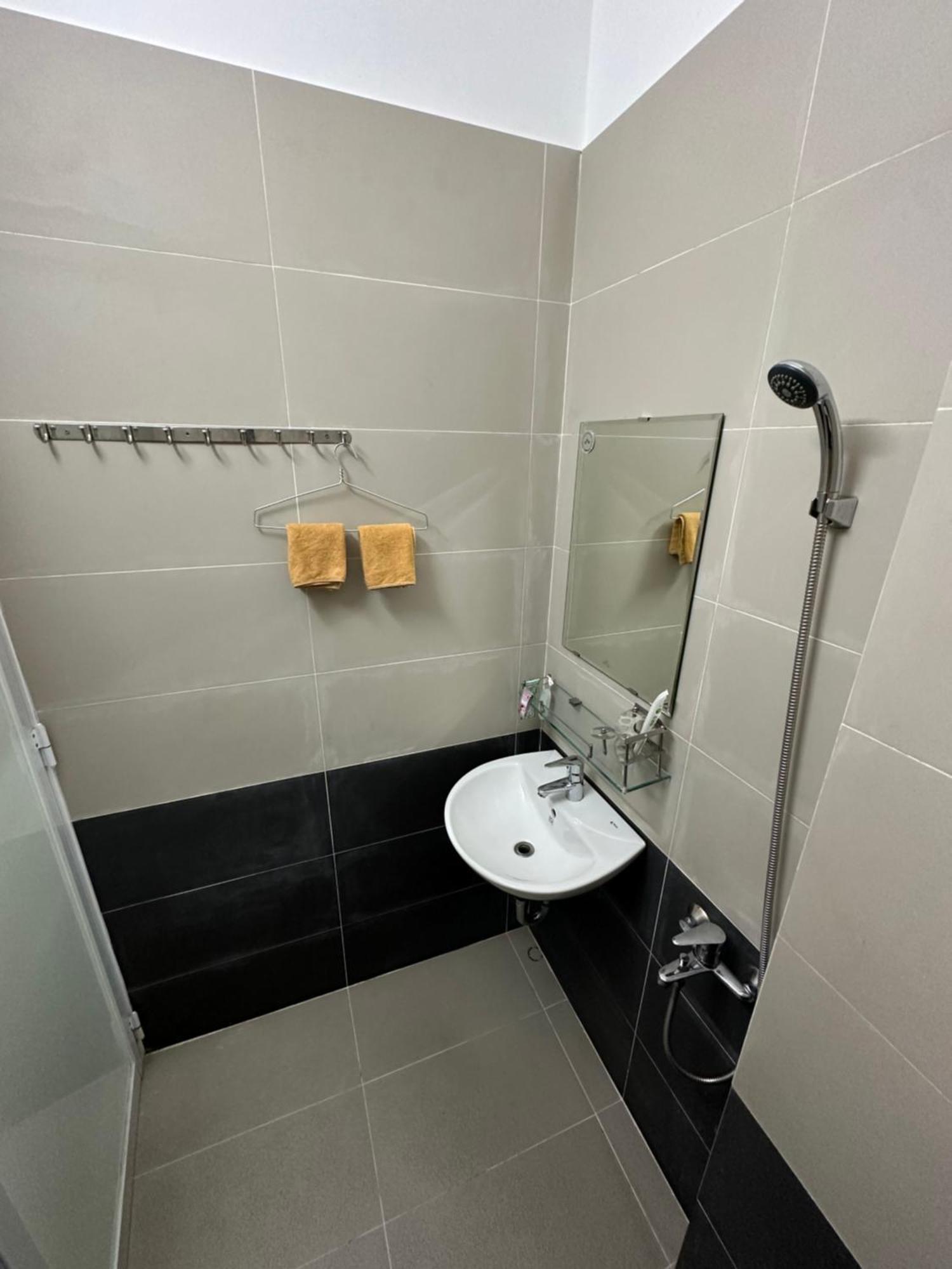 Guest house 207i61 Duong 3 Thang 2 Nattohome 1 Min To Vietnam Quoc Tu Pagoda *