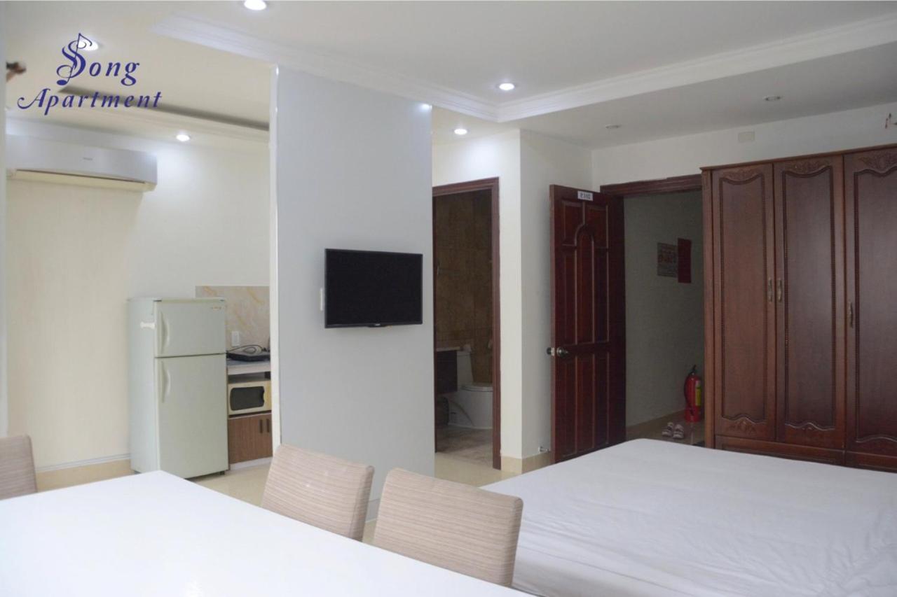 Song 1 Apartment *