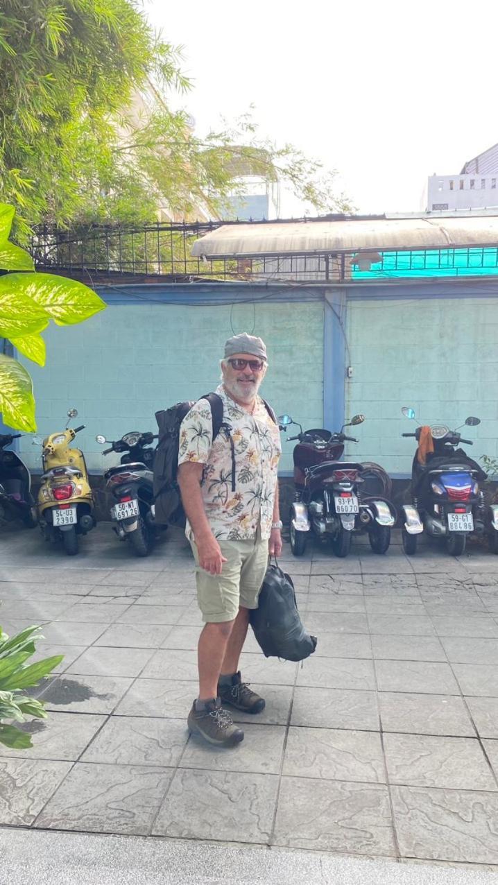 Nha Khach Lang Man - Village Chance Ho Chi Minh City