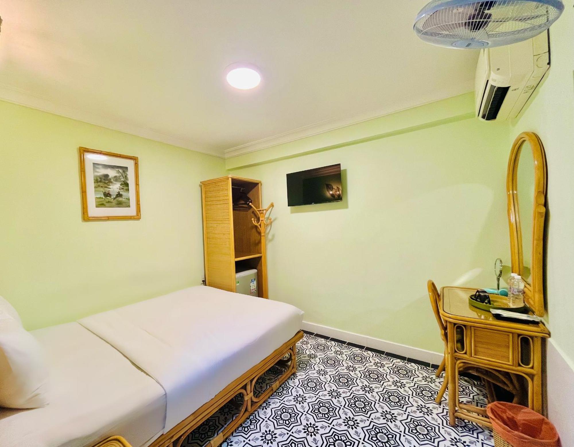 Hotel Spring House Saigon Park 3*