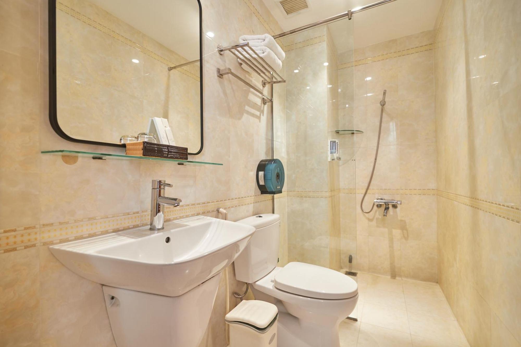 Bin Bin 10 - Mimosa Near Tan Son Nhat Airport Hotel Ho Chi Minh City