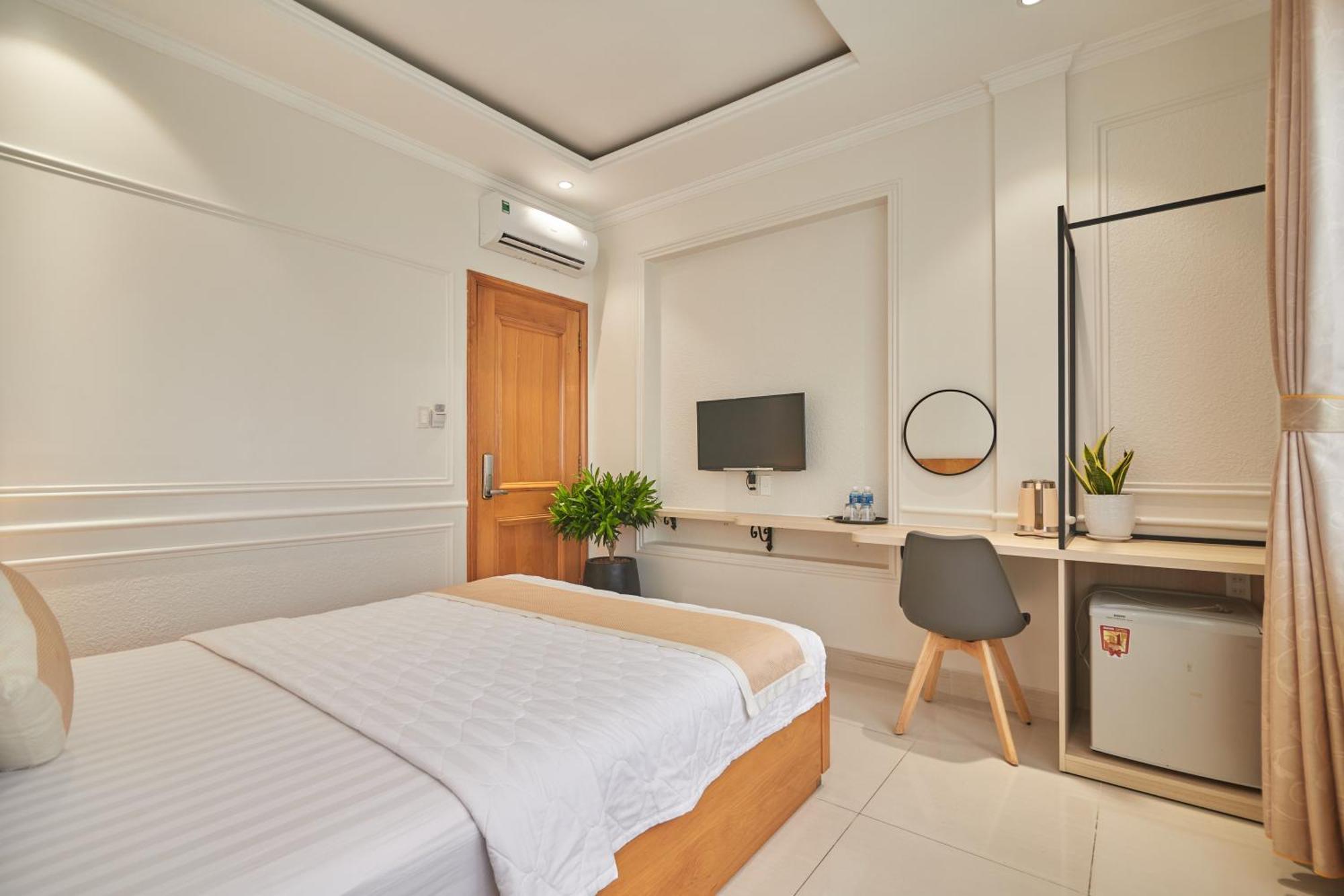 Hotel Bin Bin 10 - Mimosa Near Tan Son Nhat Airport Ho Chi Minh City